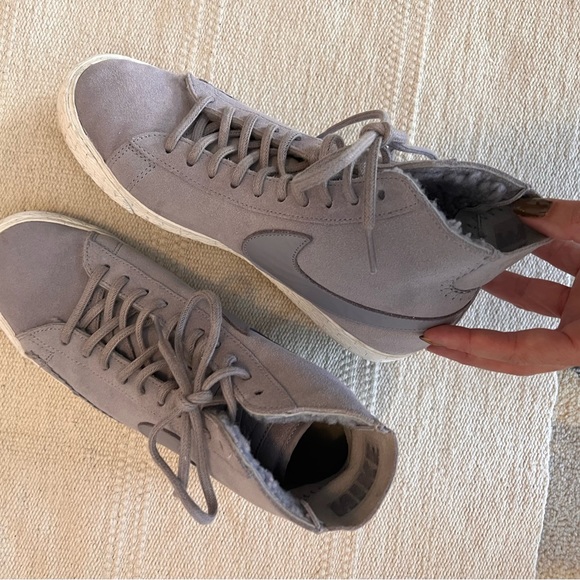 Nike HT Shearling Blazers - Picture 4 of 7